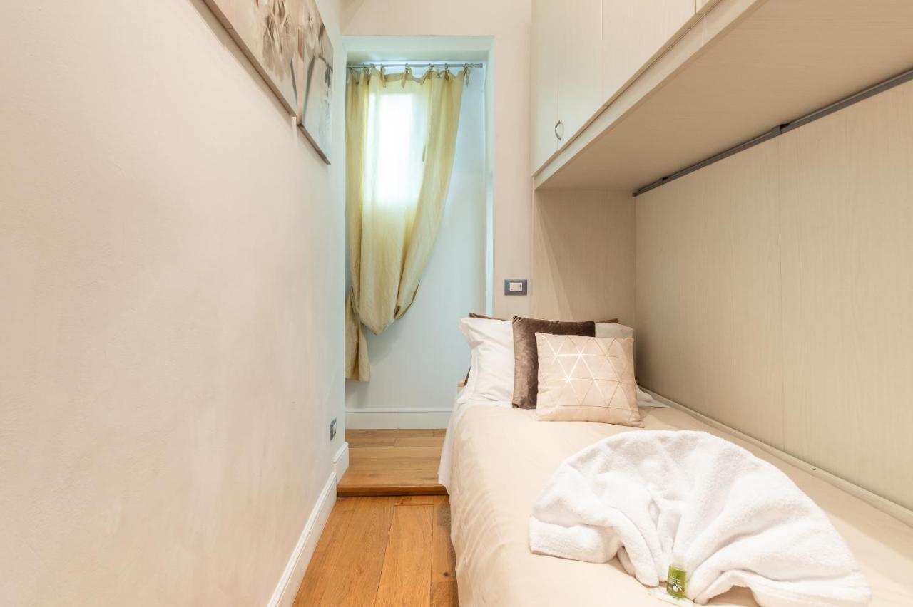 Appartement E Quindi Uscimmo A Riveder Le Stelle Florence