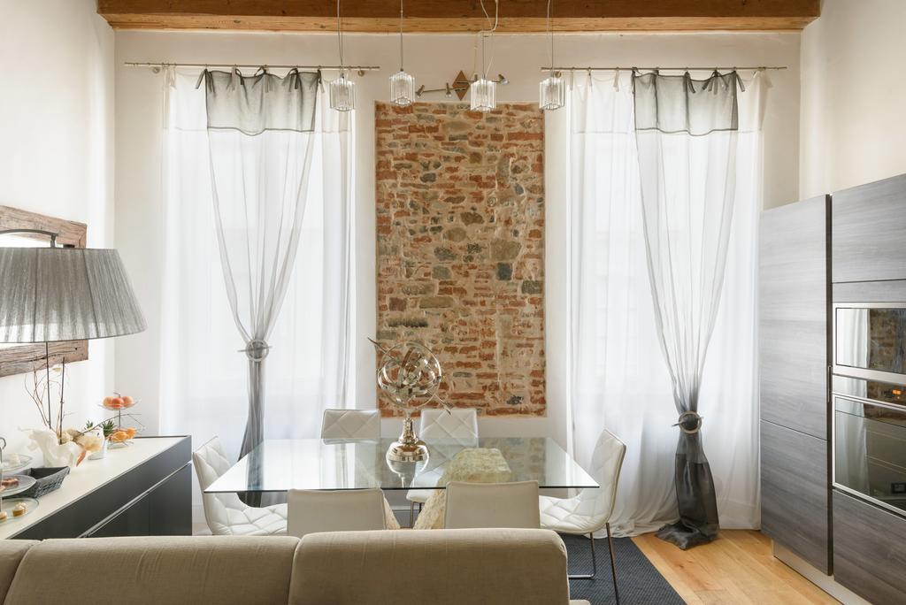 Appartement E Quindi Uscimmo A Riveder Le Stelle